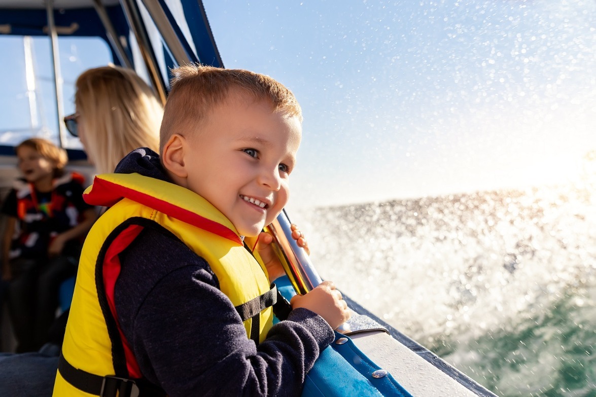 The Ultimate Guide on Boating with Children: Safety Measures and Top Tips