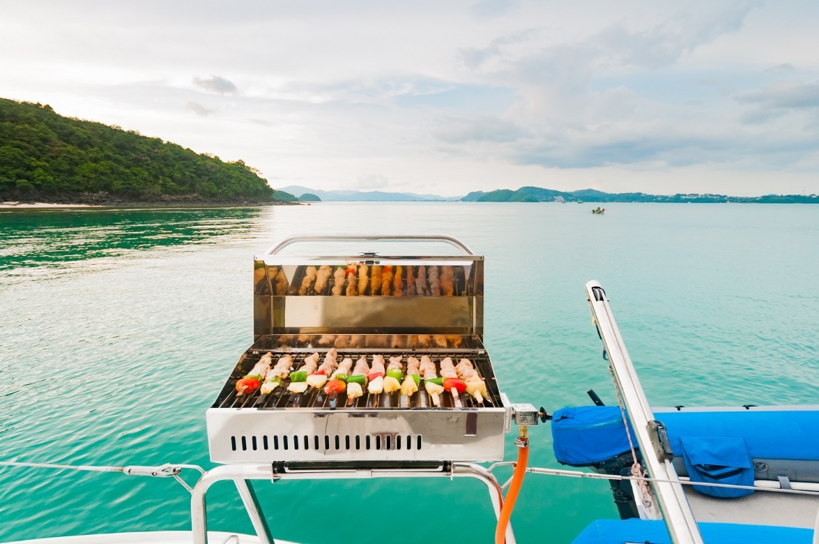 Essential Cooking Tips for Boating Enthusiasts