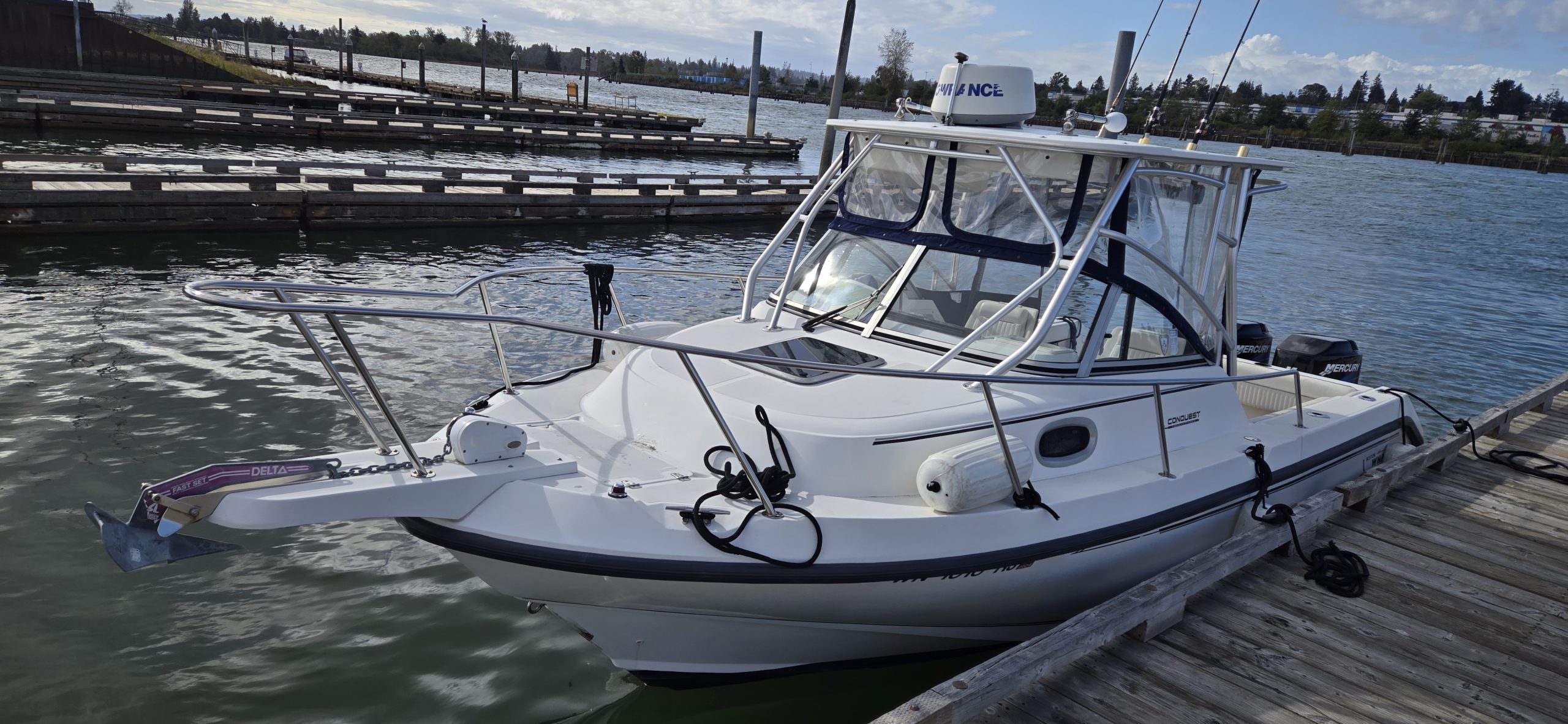 2000 Boston Whaler Conquest 23