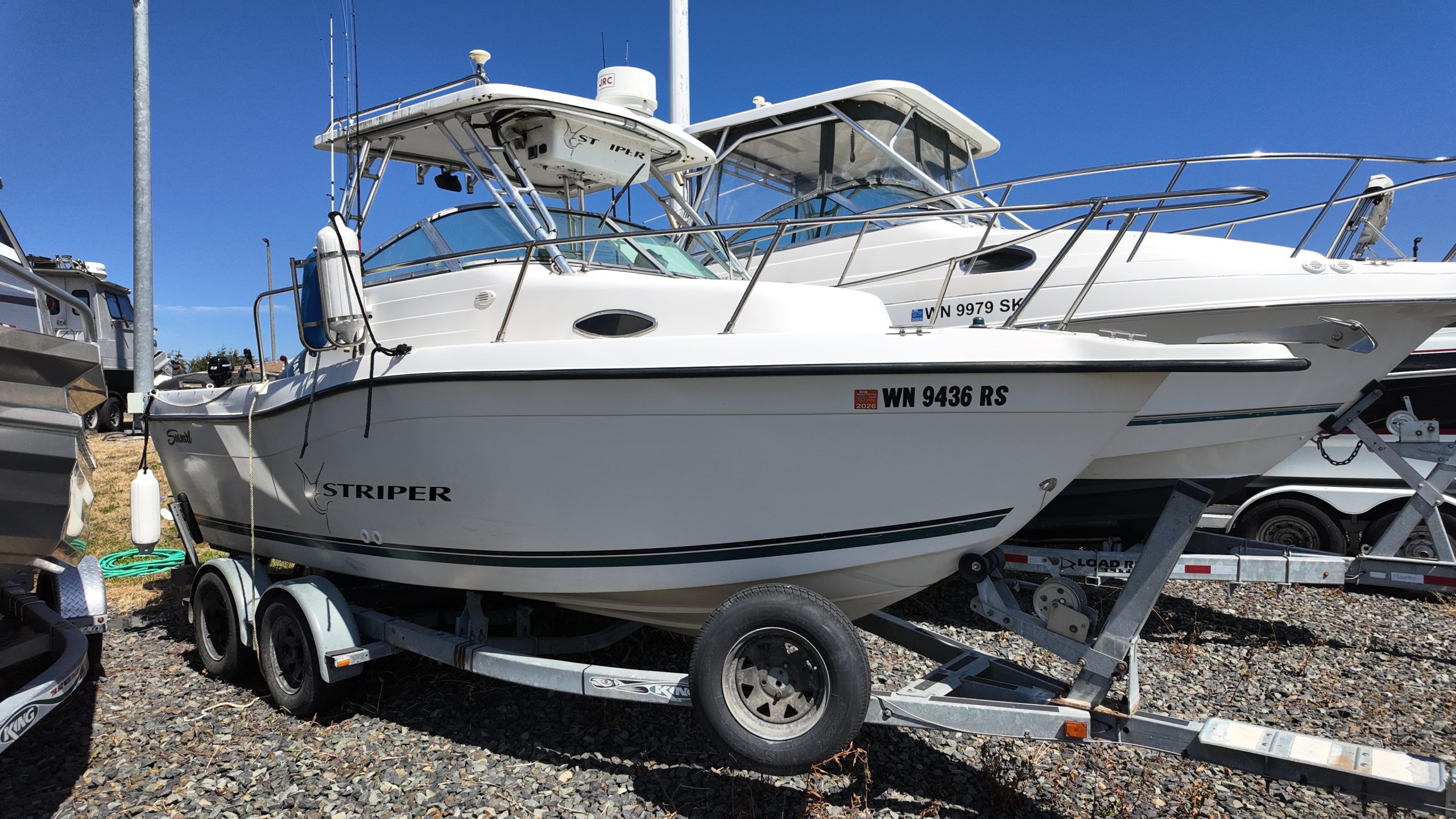 2000 Seaswirl Striper 2100